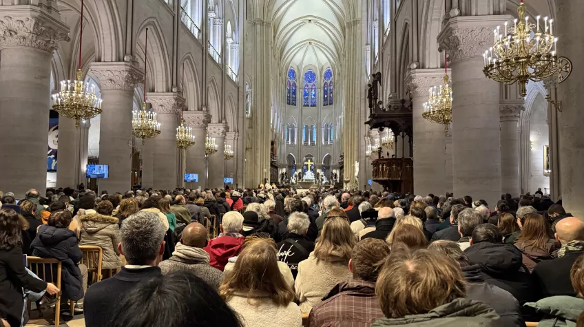 Réouverture-de-Notre-Dame-de-paris-un-résident-témoigne